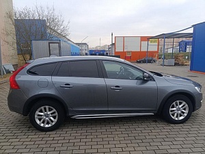 VOLVO V60 СС
